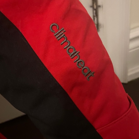 Men X-Large Adidas Bold Red and Black Winter Jacket - Picture 5 of 5